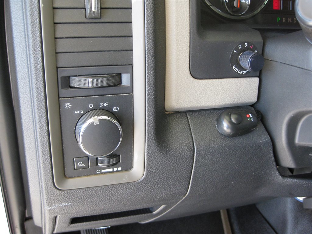Used 2011 RAM 2500 ST w/ ST Popular Equipment Group RWD image 15