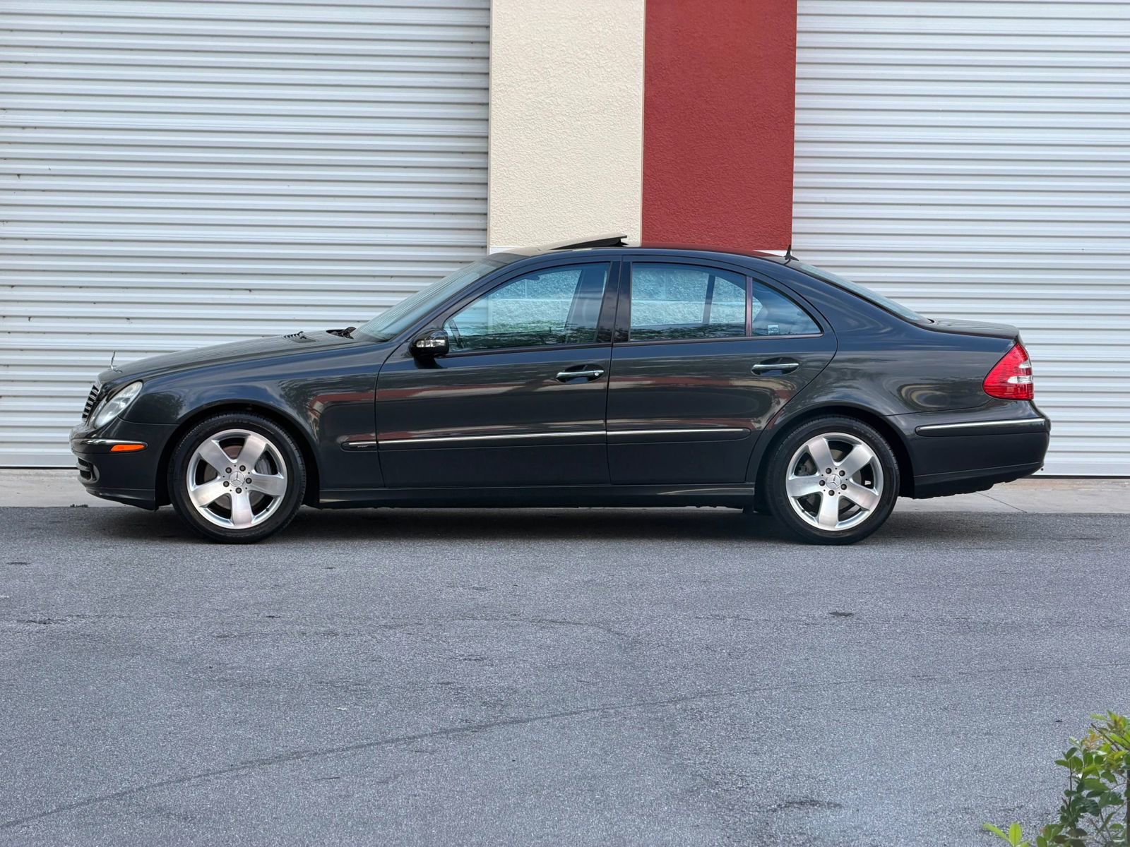 Used 2003 Mercedes-Benz E 500 Sedan image 18
