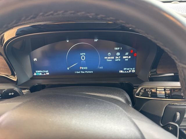 Used 2023 Lincoln Corsair Reserve w/ Equipment Group 201A AWD/4WD image 19