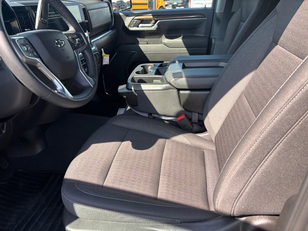 Certified 2025 Chevrolet Silverado 1500 RST RWD image 9