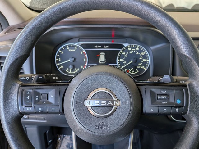 Used 2023 Nissan Rogue SV image 11