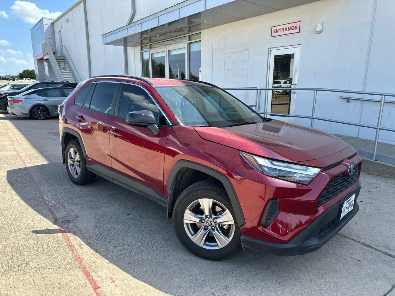 Used 2024 Toyota RAV4 LE AWD/4WD image 2