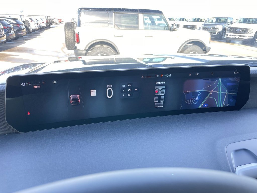 New 2026 Ford Expedition Active image 10