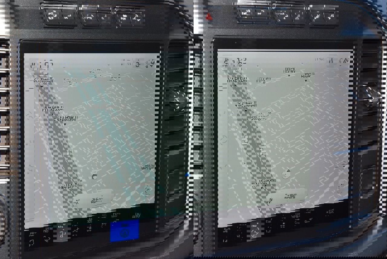 Certified 2024 Ford F250 Platinum w/ FX4 Off-Road Package image 27