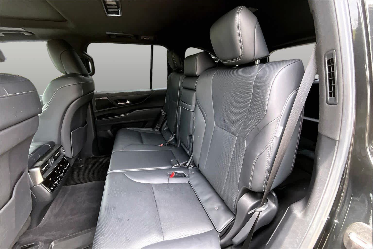 Used 2023 Lexus LX 600 4WD w/ Interior Upgrade Package image 21