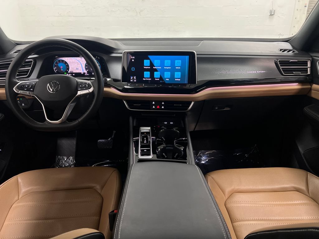Used 2024 Volkswagen Atlas Cross Sport SEL AWD/4WD image 15
