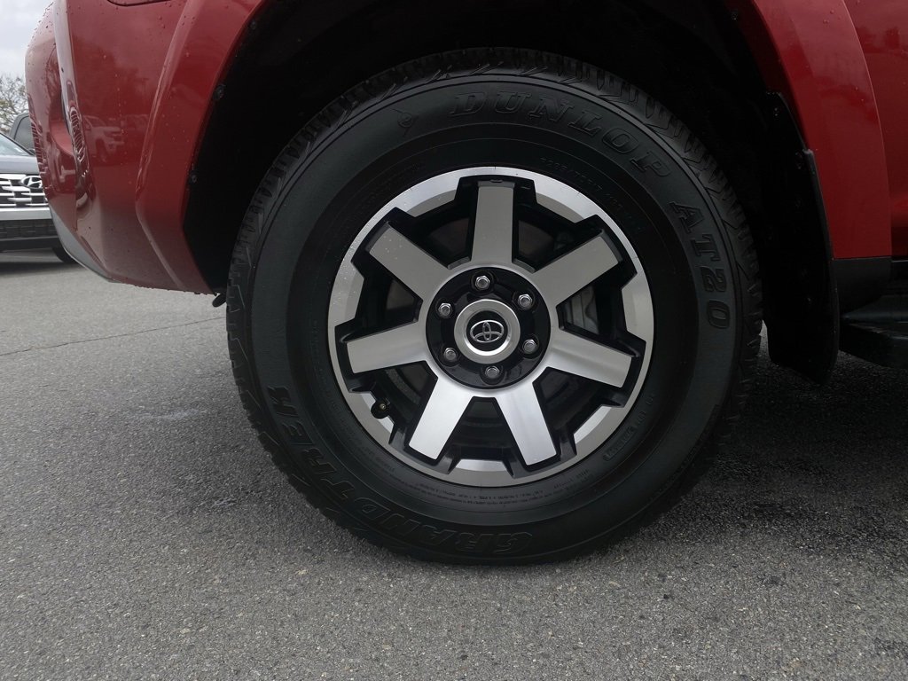 Used 2024 Toyota 4Runner TRD Off-Road Premium image 30