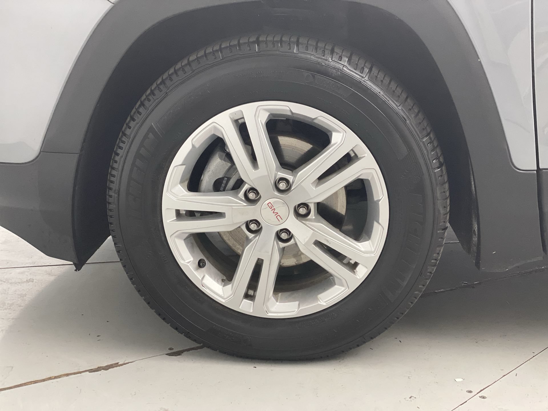 Used 2020 GMC Terrain SLE FWD image 21