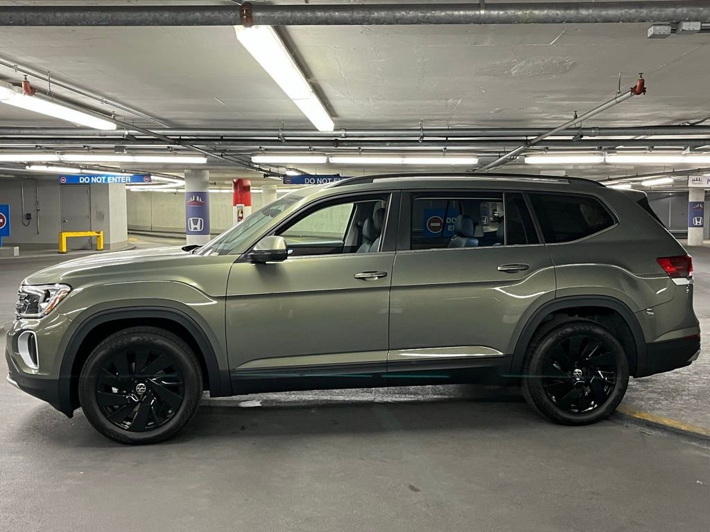 New 2026 Volkswagen Atlas SE image 30
