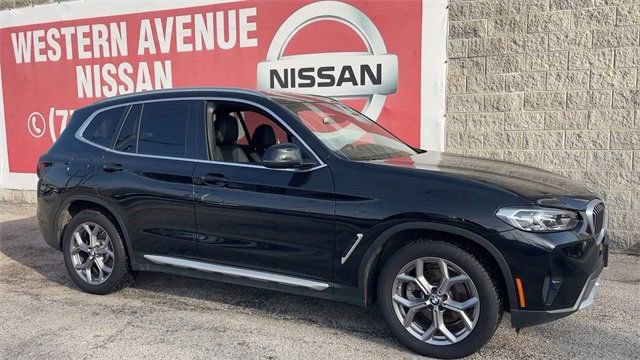 Used 2024 BMW X3 sDrive30i image 3