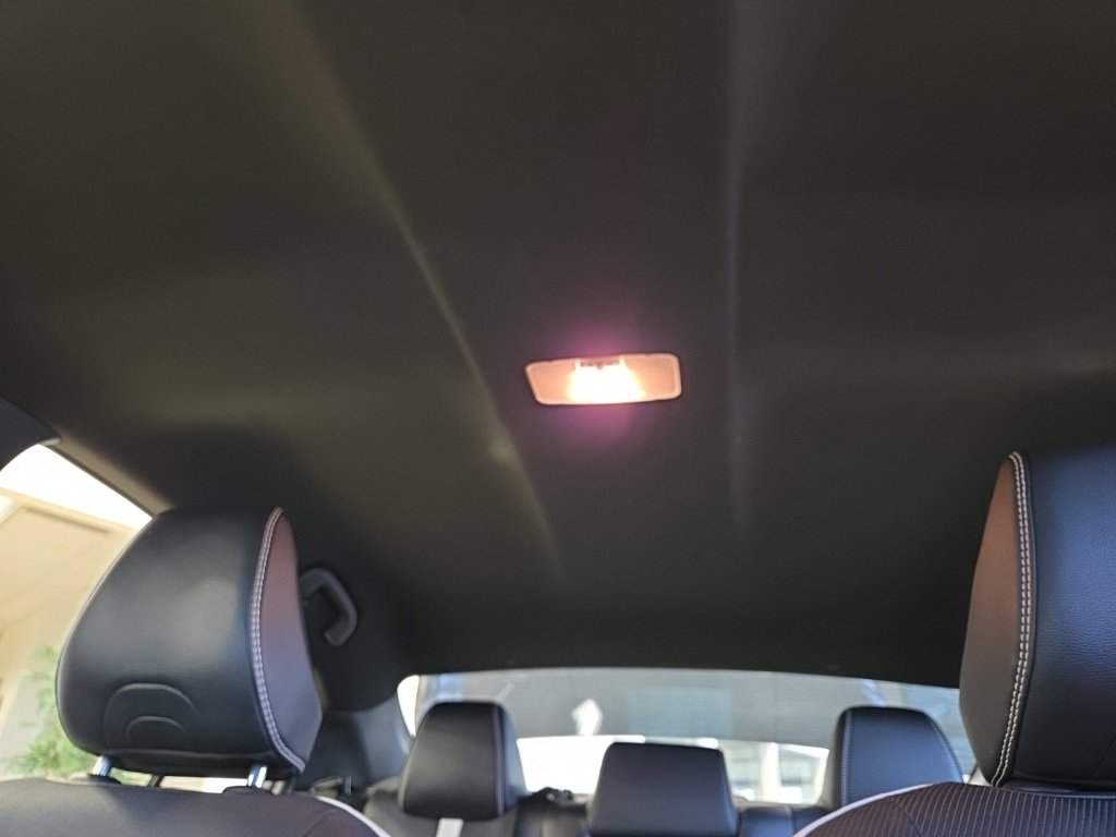 Used 2025 Toyota Camry SE image 13