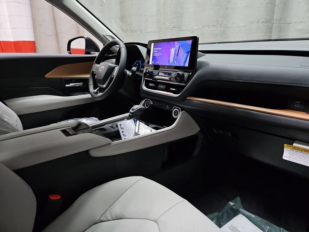 New 2026 Toyota Grand Highlander AWD Hybrid image 29