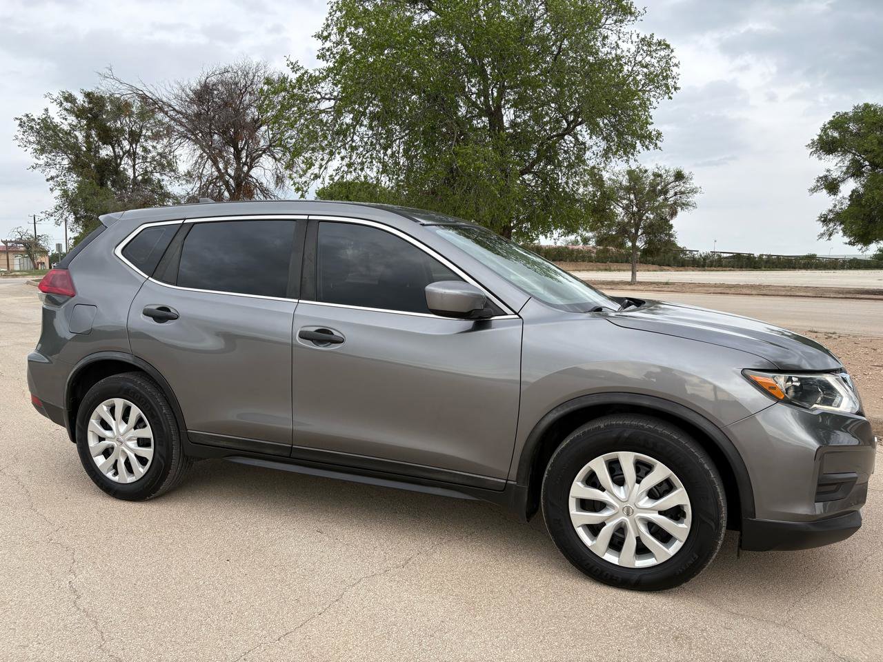 Used 2018 Nissan Rogue S FWD image 59