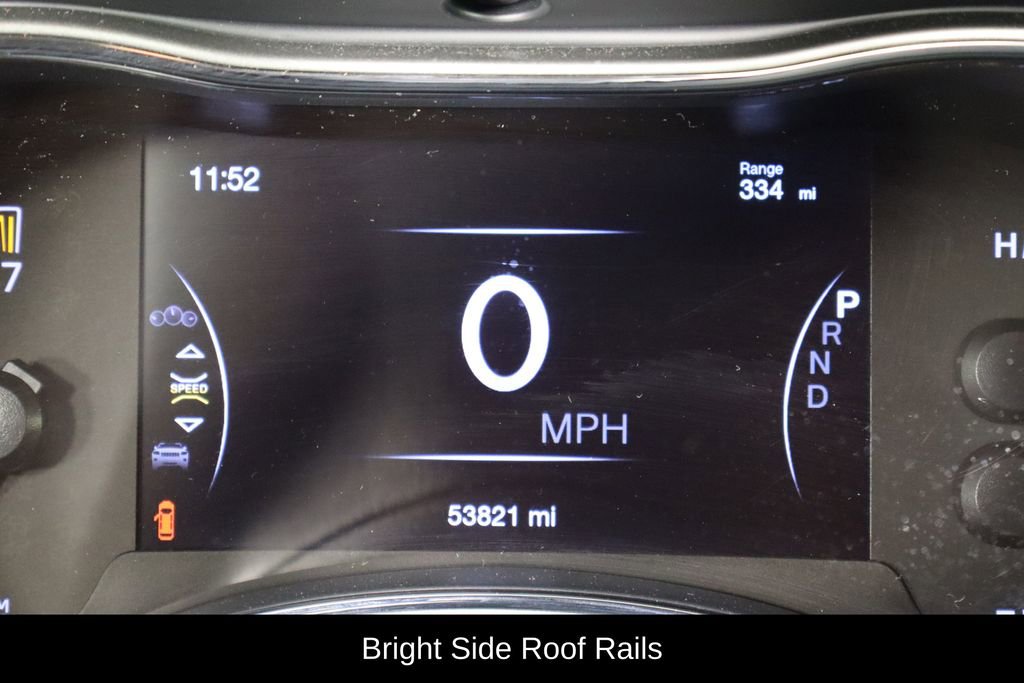 Used 2020 Jeep Grand Cherokee Laredo w/ Laredo X Package RWD image 40