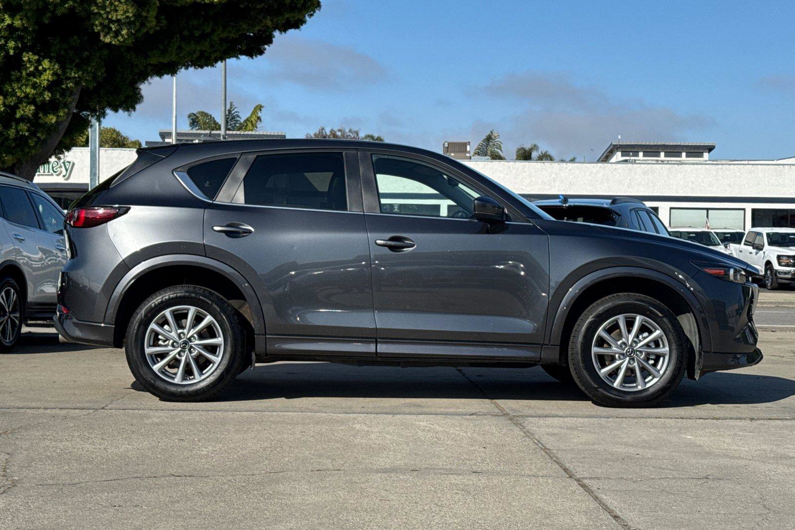 Used 2025 MAZDA CX-5 AWD 2.5 S w/ Select Package image 4