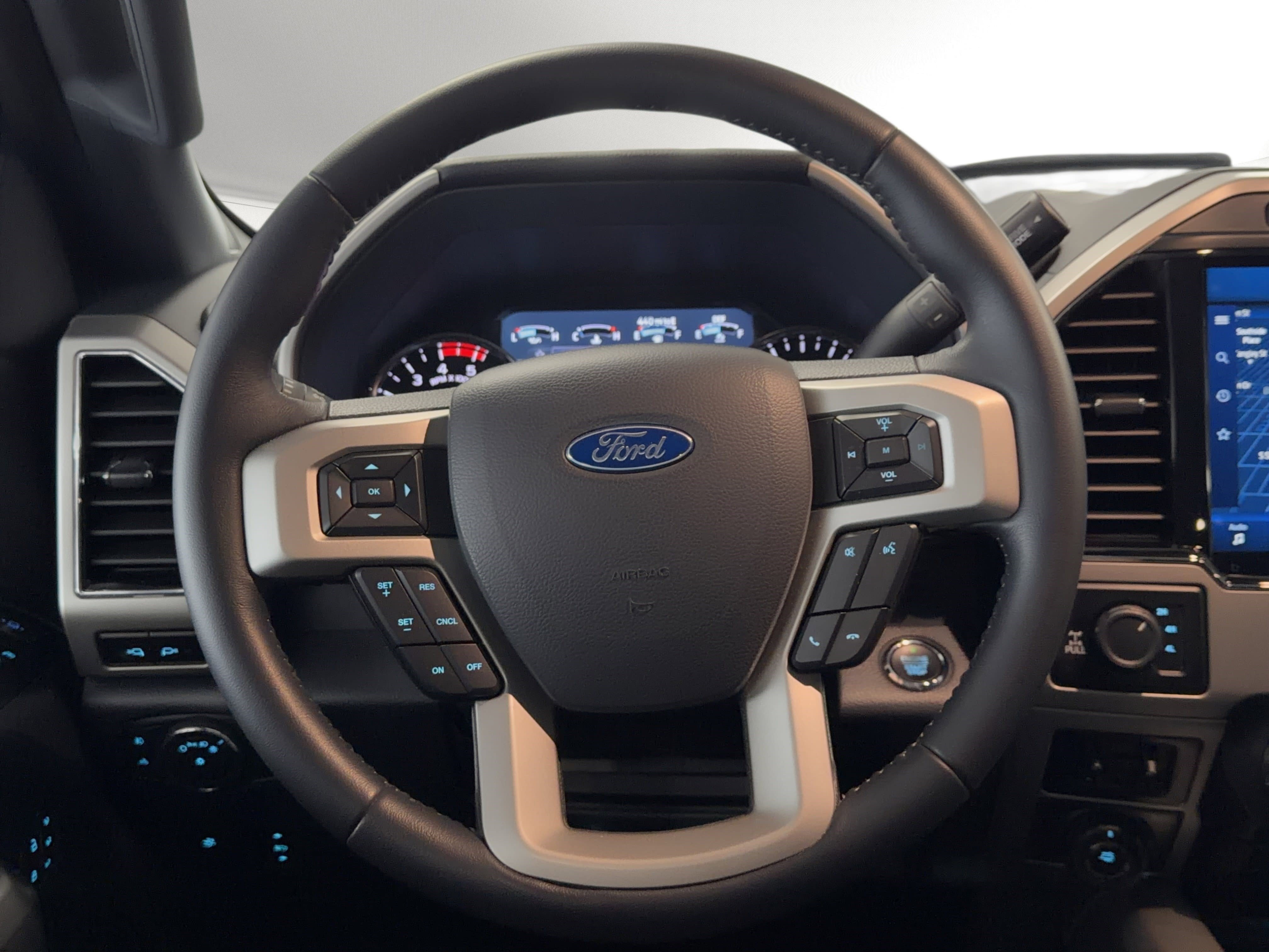 Used 2022 Ford F250 Lariat w/ Tremor Off-Road Package image 20