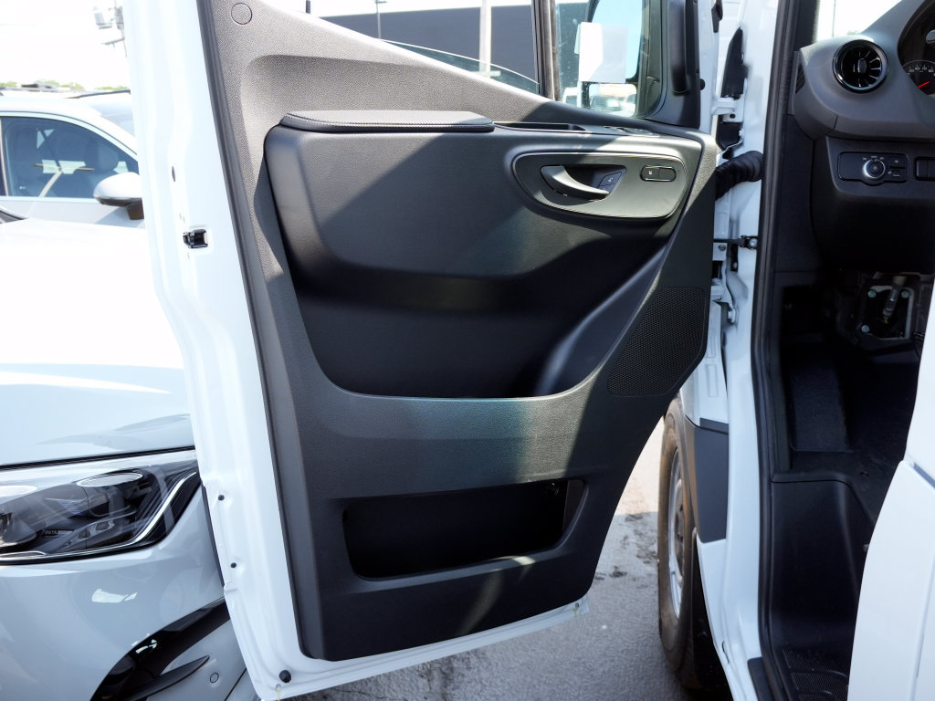 New 2026 Mercedes-Benz Sprinter 2500 image 8