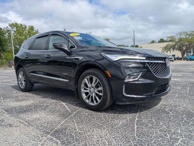 Used 2023 Buick Enclave Avenir w/ Avenir Technology Package AWD/4WD image 2