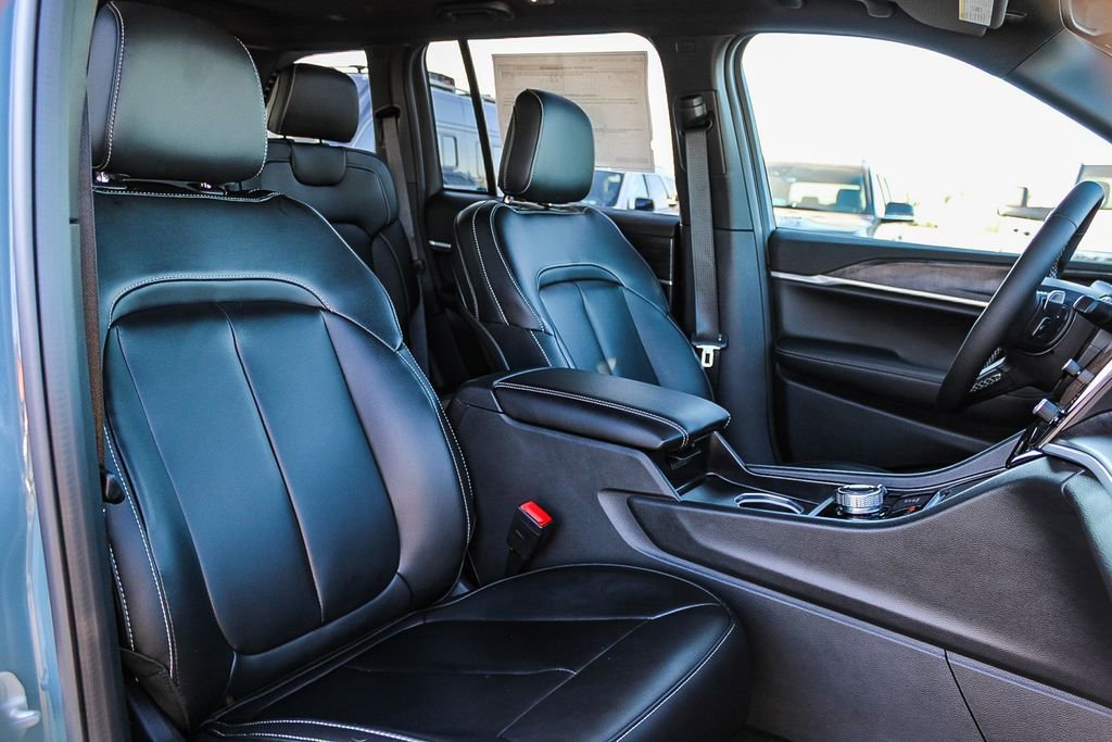 New 2026 Jeep Grand Cherokee Limited image 17