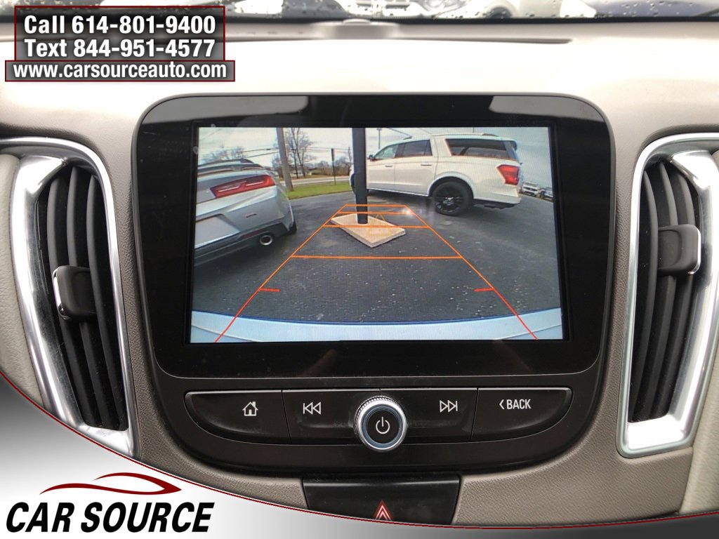 Used 2017 Chevrolet Malibu LT w/ Driver Confidence Package image 19