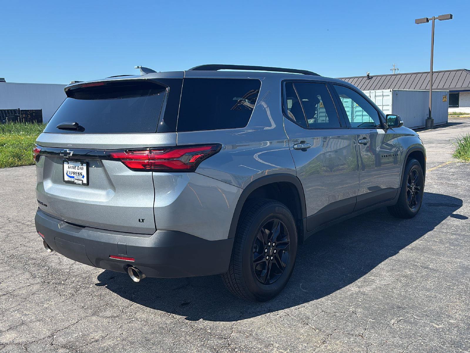 Used 2023 Chevrolet Traverse LT w/ Midnight/Sport Edition AWD/4WD image 7