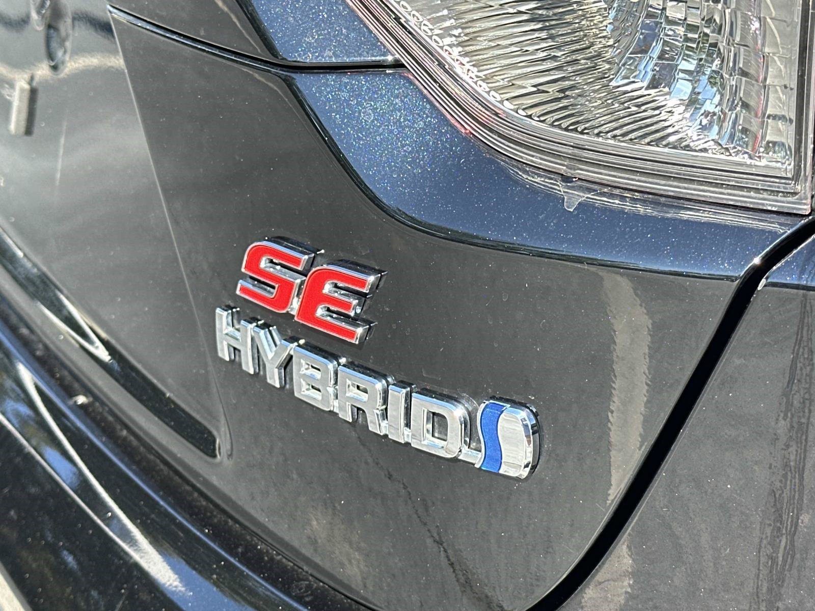 Used 2024 Toyota Corolla SE FWD image 8