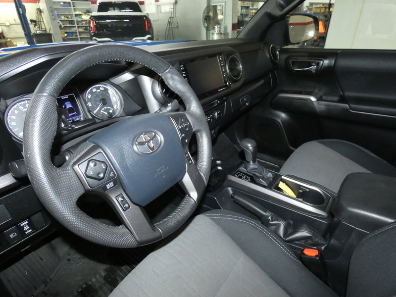 Used 2020 Toyota Tacoma 4x4 Double Cab image 10