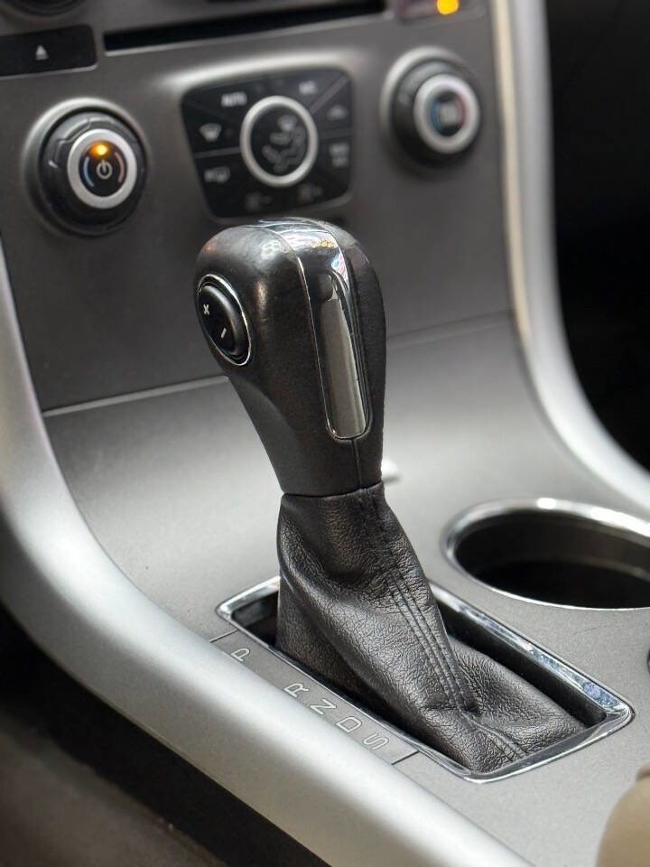 Used 2013 Ford Edge SEL image 14