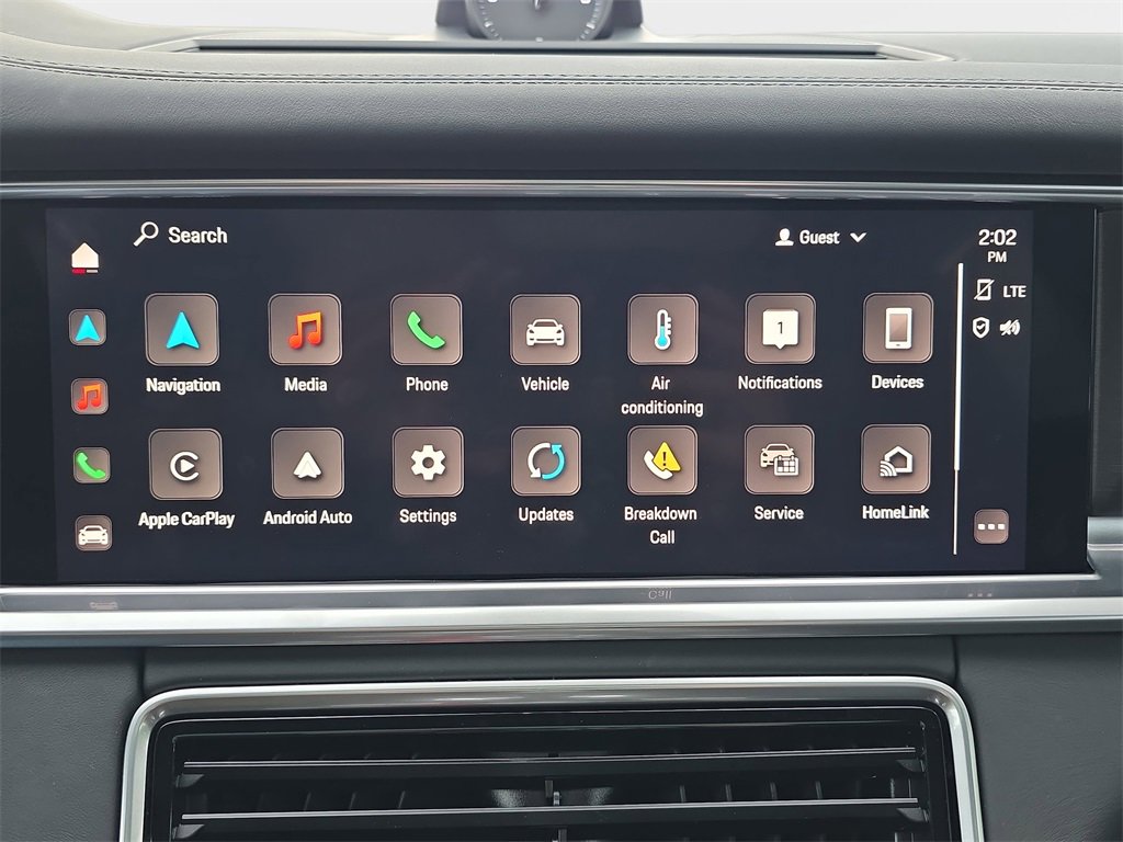 Used 2023 Porsche Panamera 4 Platinum Edition image 24