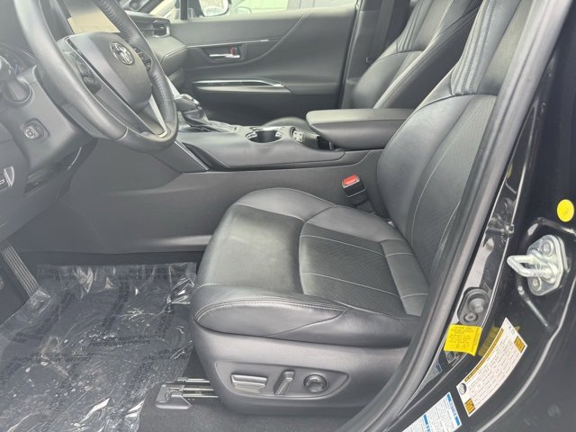 Certified 2022 Toyota Venza Limited image 6