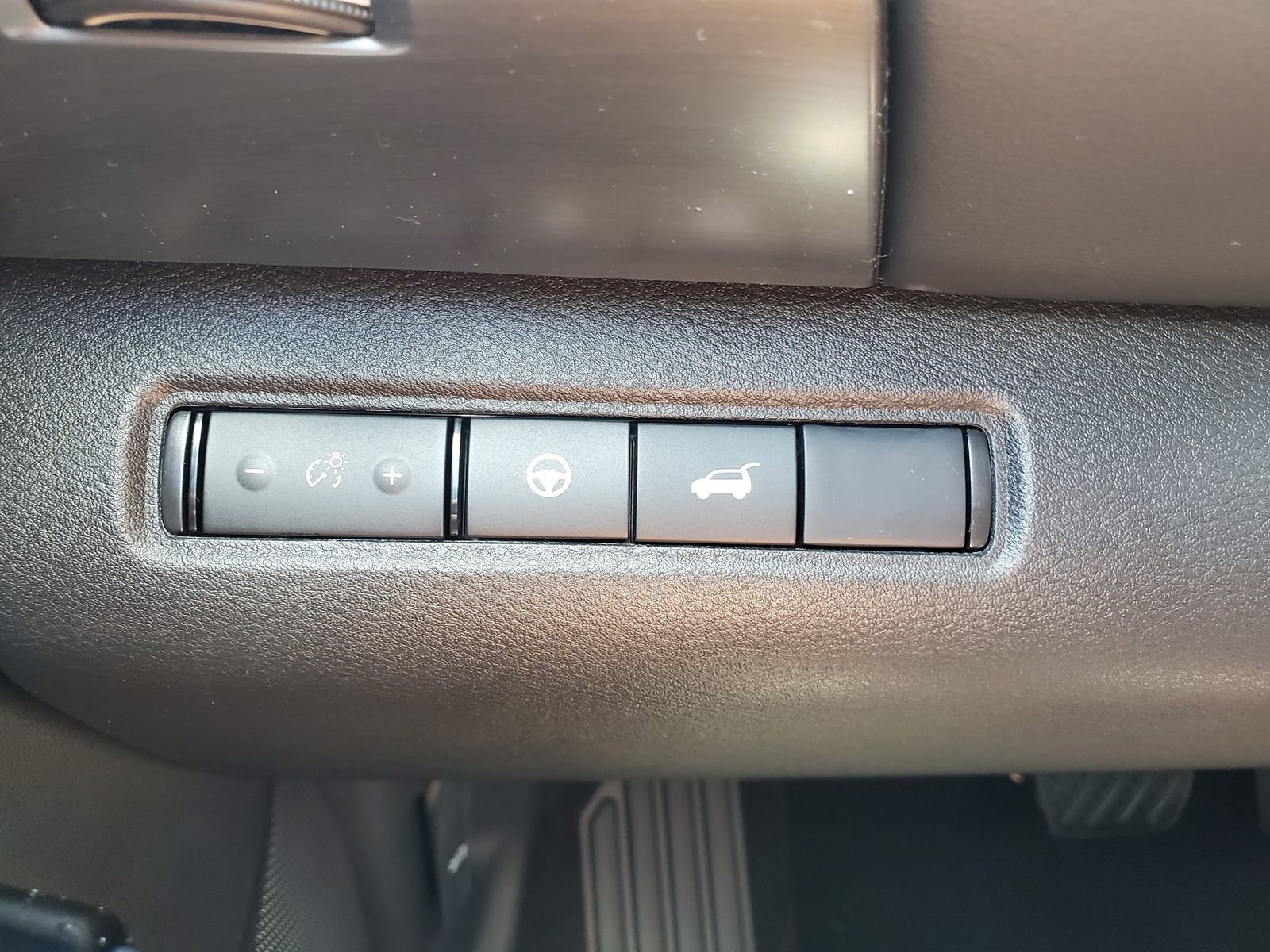 New 2025 Nissan Pathfinder SL w/ Black Appearance Package image 25