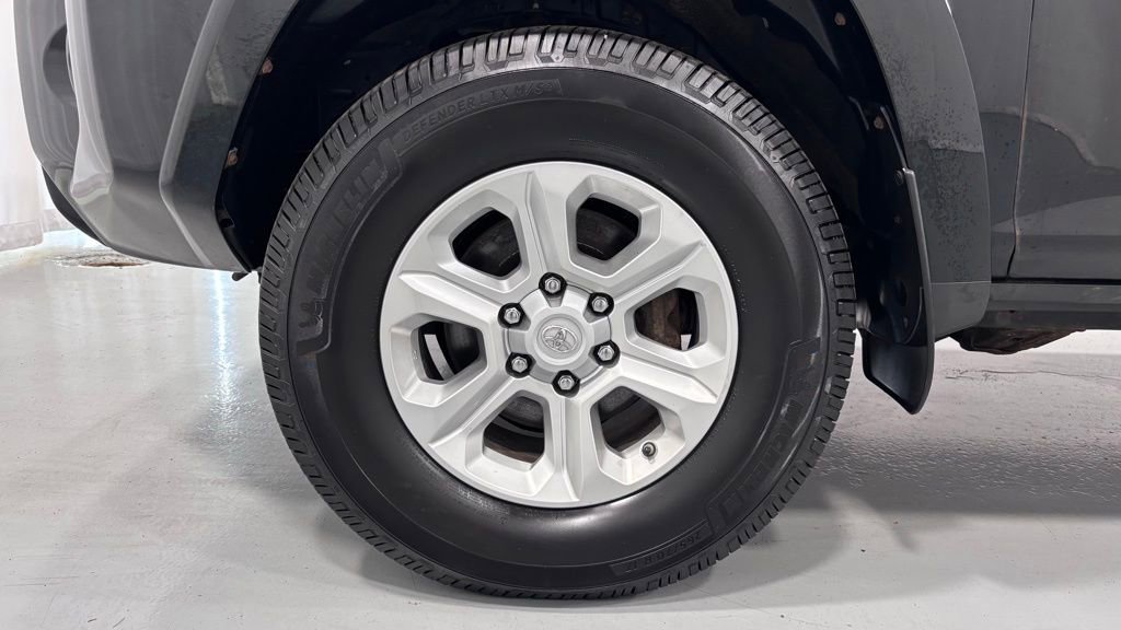 Used 2016 Toyota 4Runner SR5 Premium AWD/4WD image 30