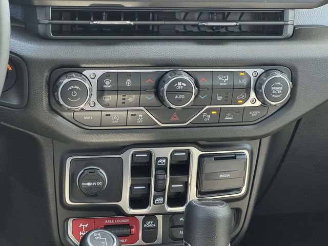 New 2026 Jeep Gladiator Sport AWD/4WD image 13