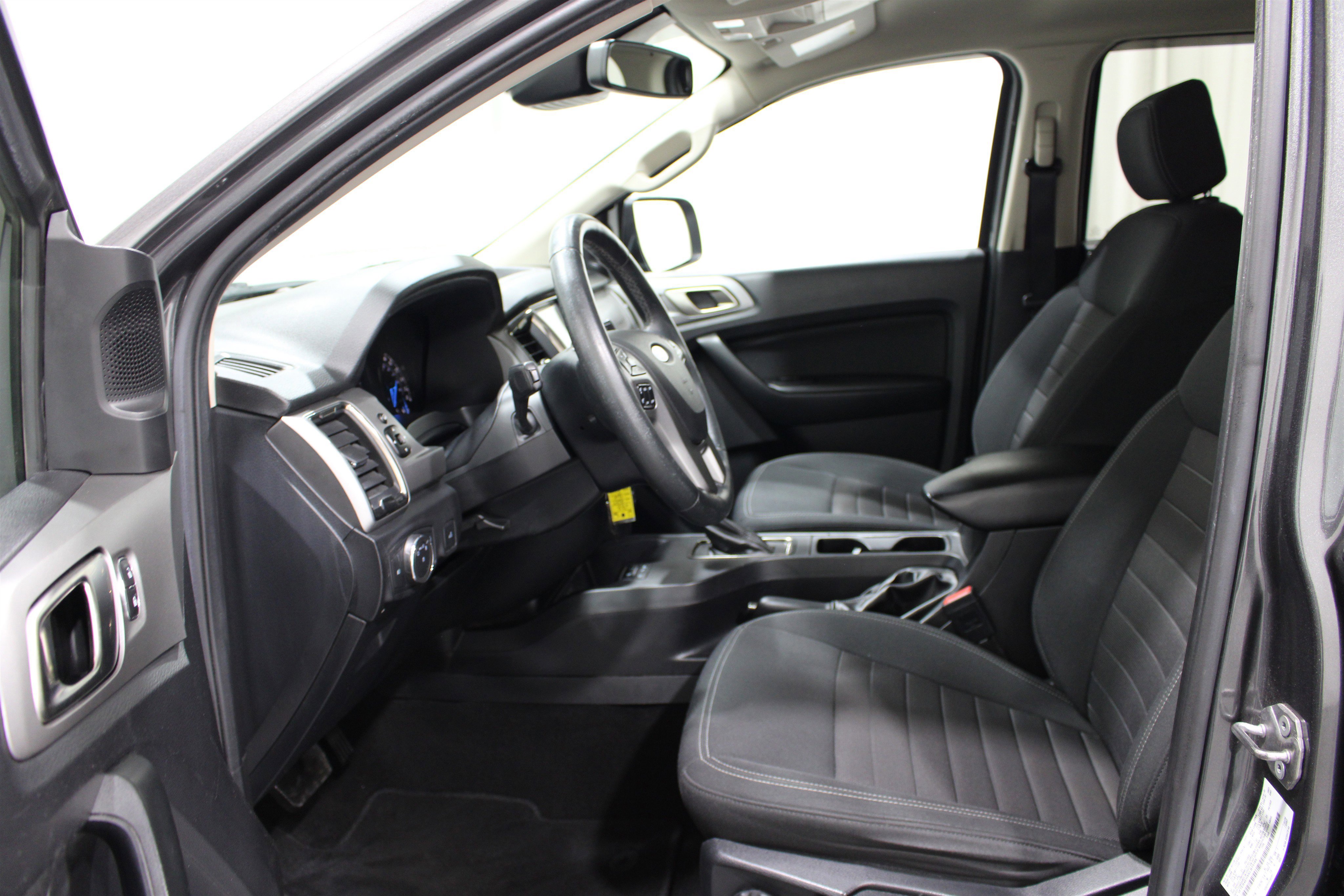 Used 2019 Ford Ranger XLT w/ Equipment Group 301A Mid image 3