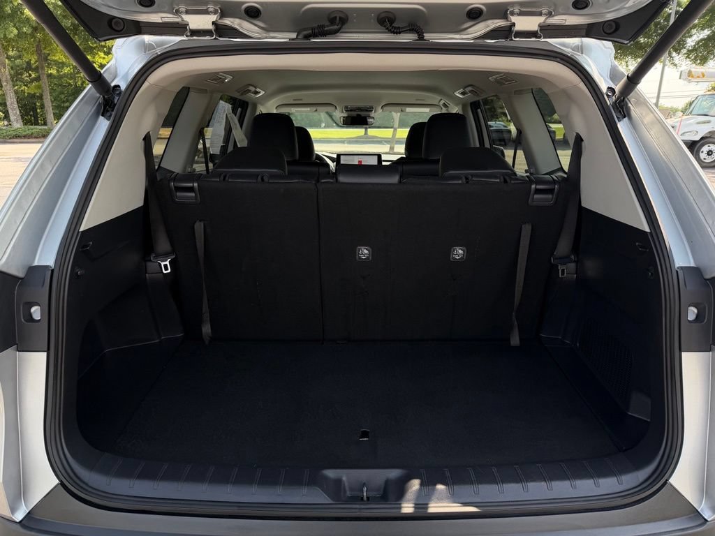 Used 2025 Toyota Grand Highlander AWD image 43
