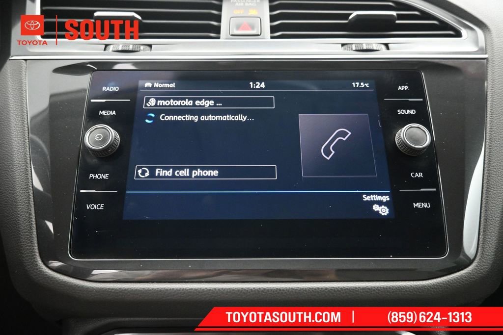 Used 2019 Volkswagen Tiguan SE AWD/4WD image 15