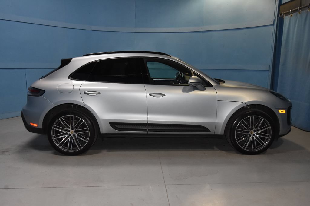 Certified 2026 Porsche Macan AWD/4WD image 22