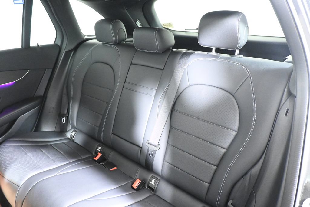 Used 2022 Mercedes-Benz GLC 300 4MATIC image 4