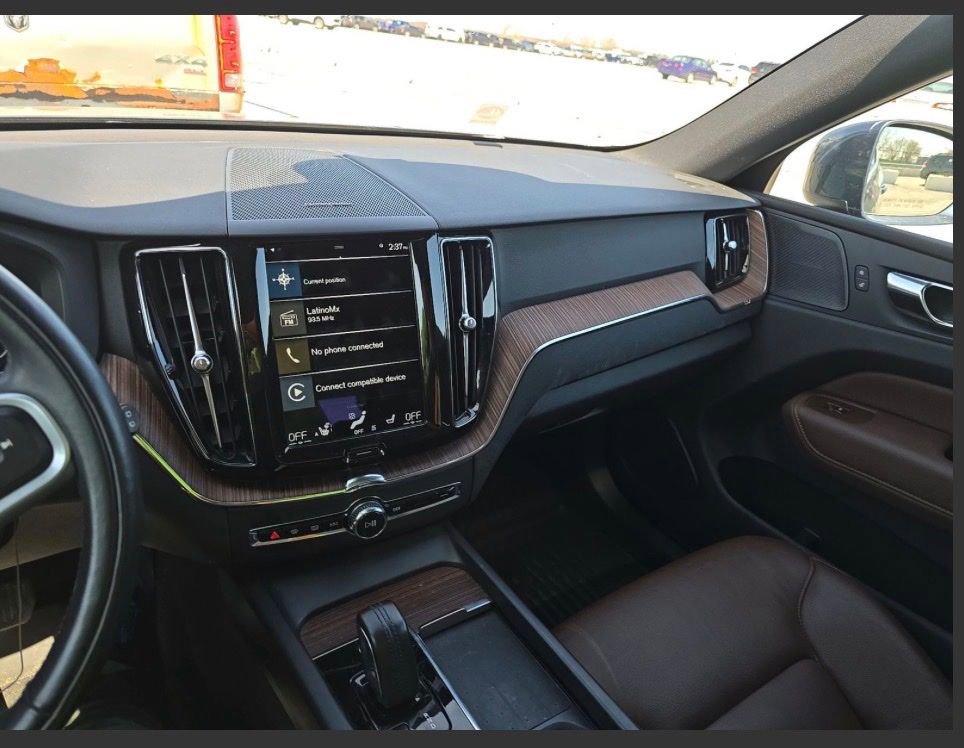 Used 2021 Volvo XC60 T8 Inscription Expression AWD/4WD image 7