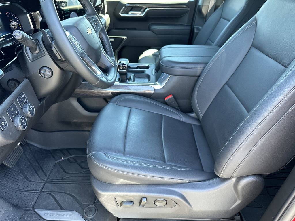 Used 2025 Chevrolet Silverado 1500 LTZ w/ Max Trailering Package AWD/4WD image 14
