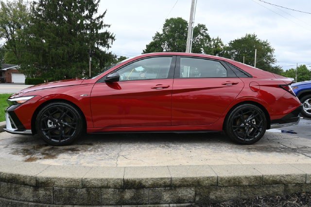 Used 2025 Hyundai Elantra N Line FWD image 8