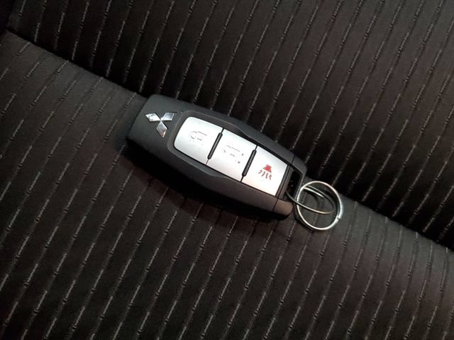 Used 2024 Mitsubishi Outlander ES AWD/4WD image 29