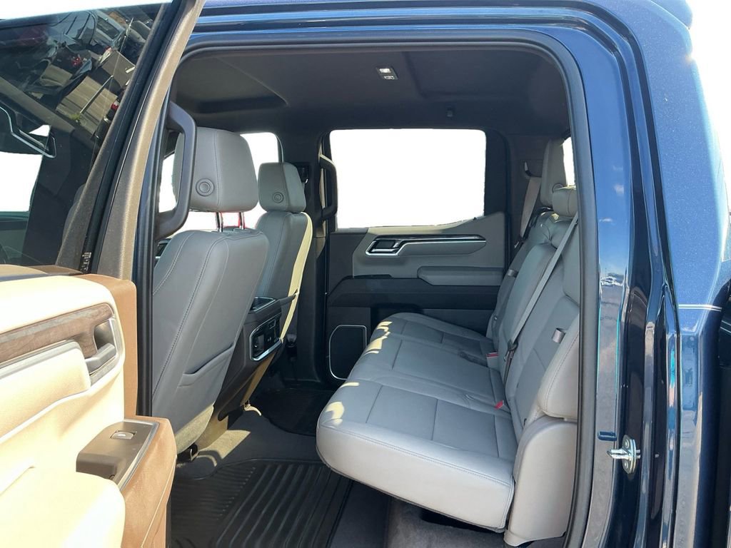 Used 2022 Chevrolet Silverado 1500 LTZ w/ LTZ Convenience Package II image 21