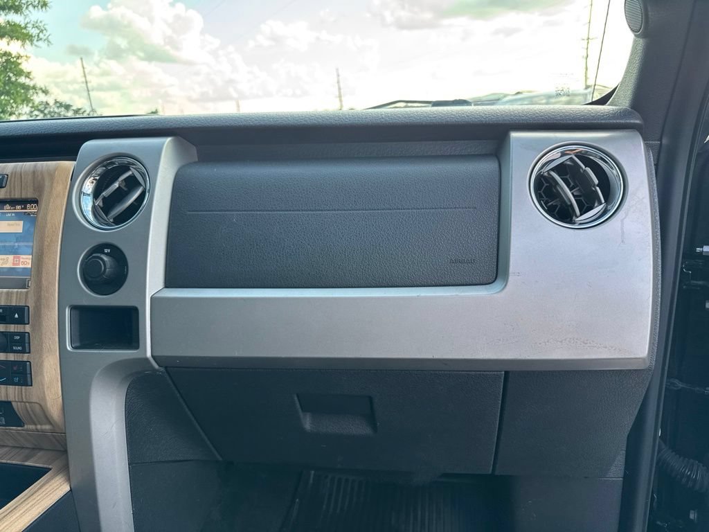 Used 2011 Ford F150 Lariat w/ Lariat Chrome Pkg RWD image 18