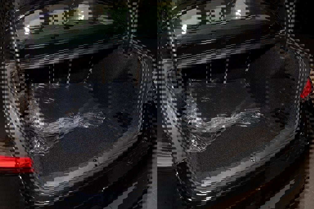 Used 2026 BMW 330i xDrive Sedan w/ Premium Package AWD/4WD image 11