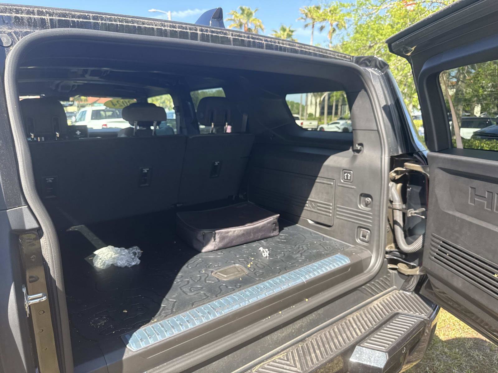 Used 2024 GMC Hummer EV 3X AWD/4WD image 11