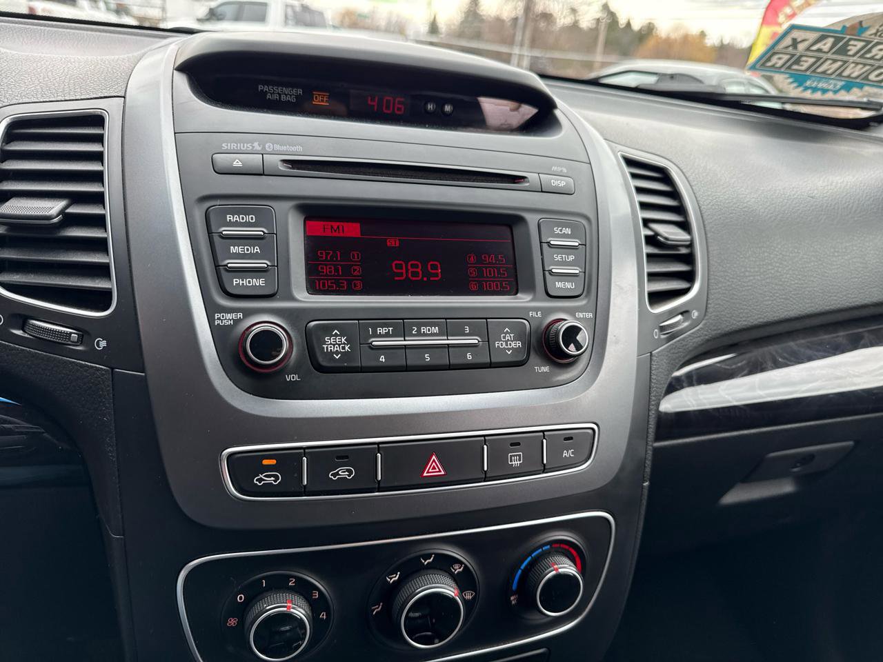 Used 2014 Kia Sorento LX image 13