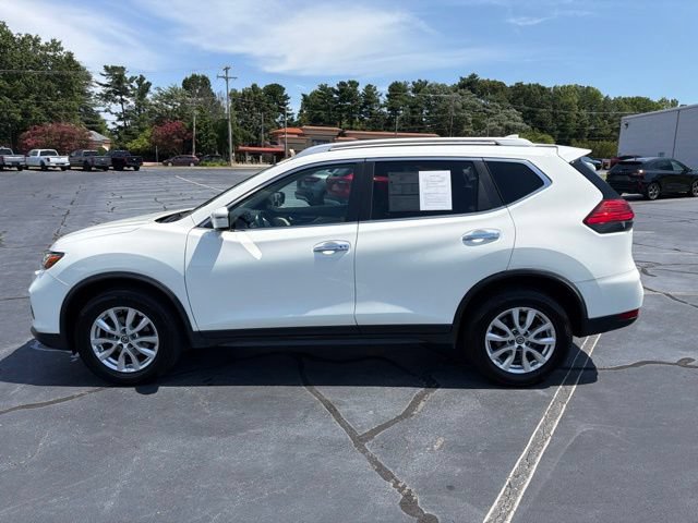 Used 2017 Nissan Rogue SV AWD/4WD image 4