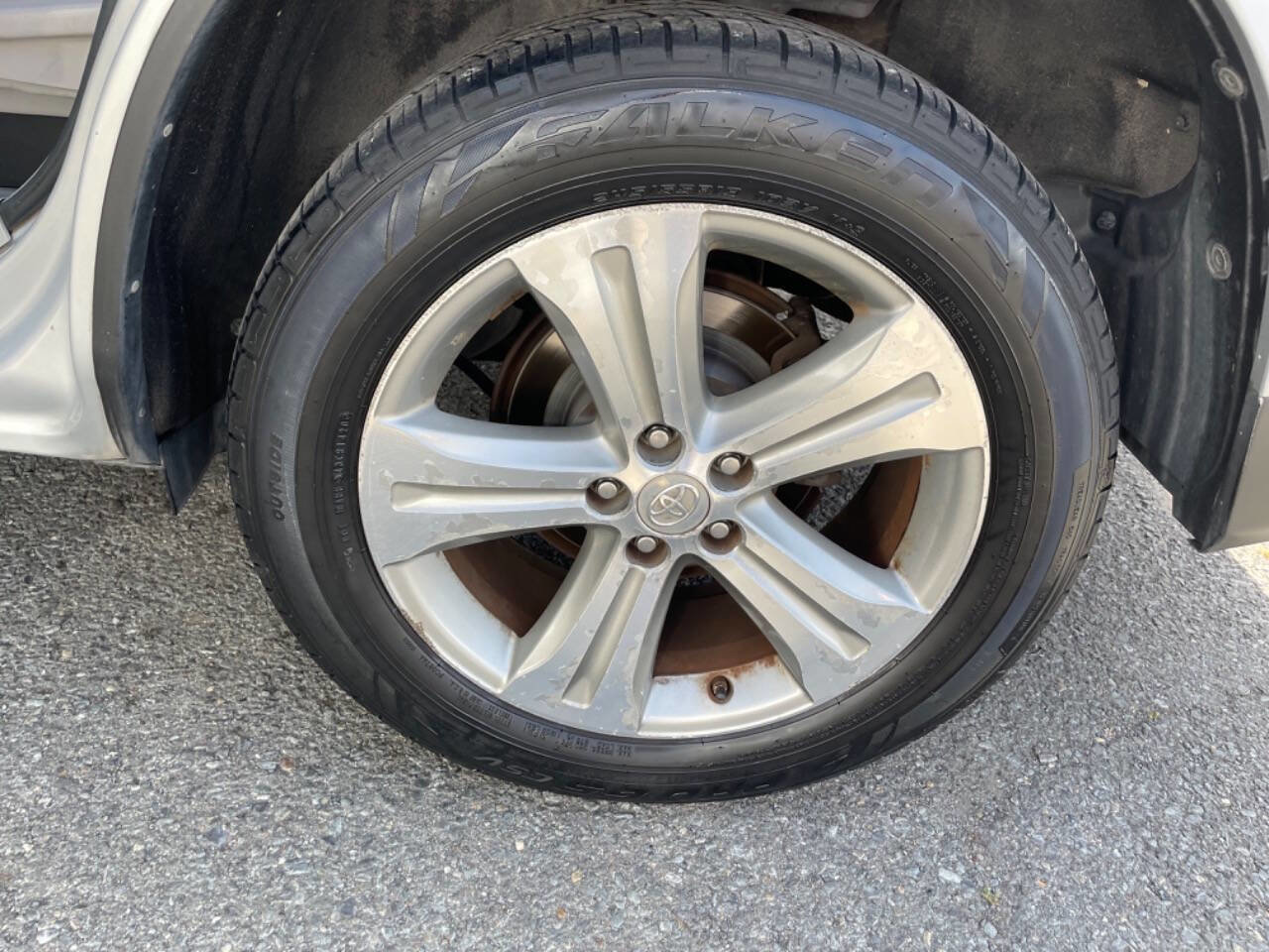 Used 2012 Toyota Highlander Limited w/ Tow Pkg image 24