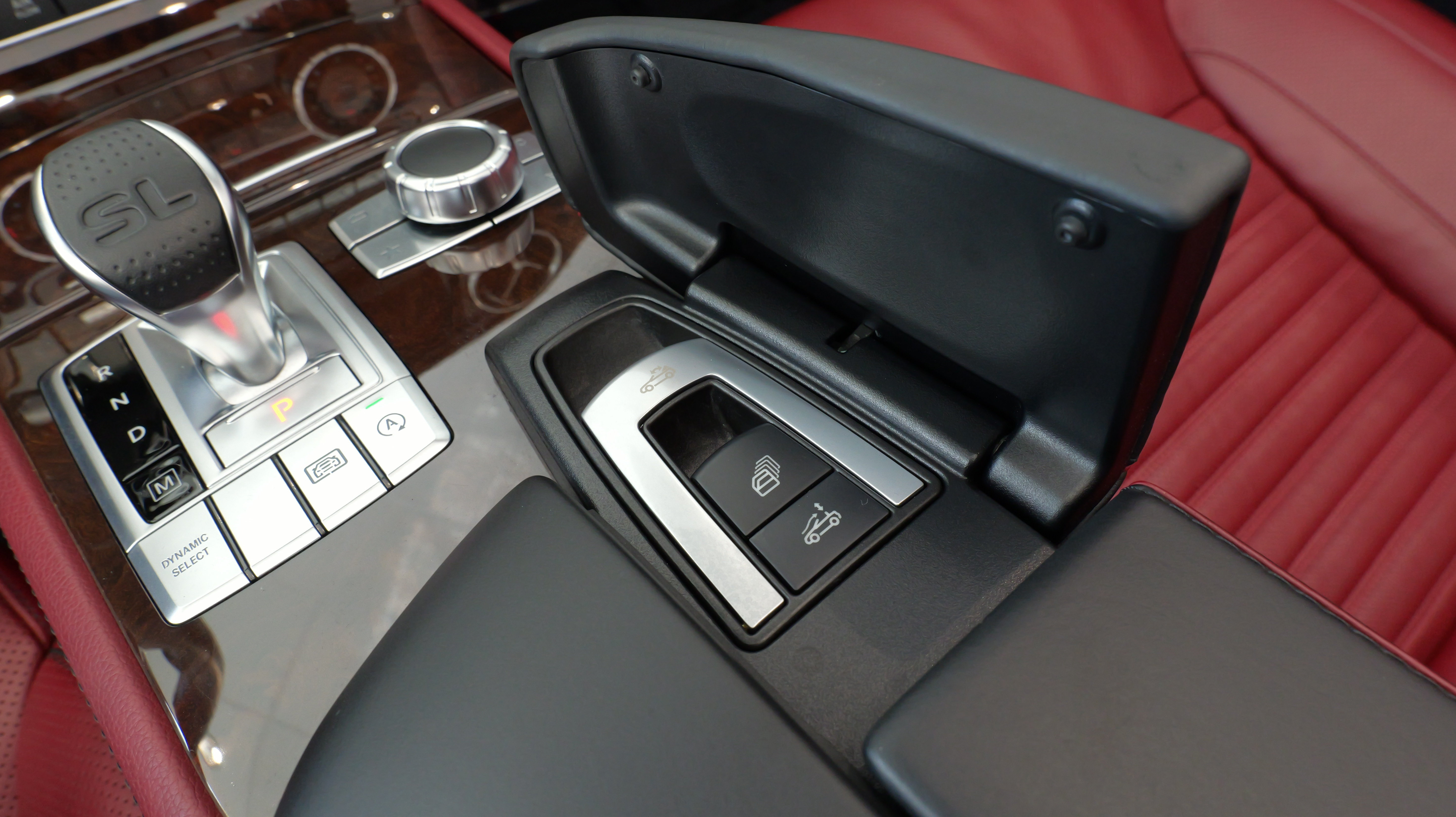 Used 2018 Mercedes-Benz SL 550 image 51